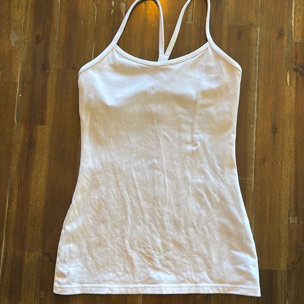 Lululemon top
